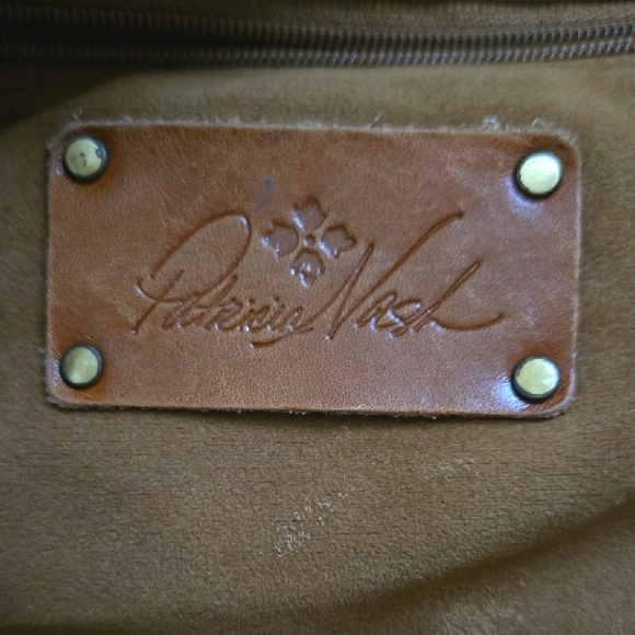 Elegant Brown Woven Handbag - Picture 2 of 15